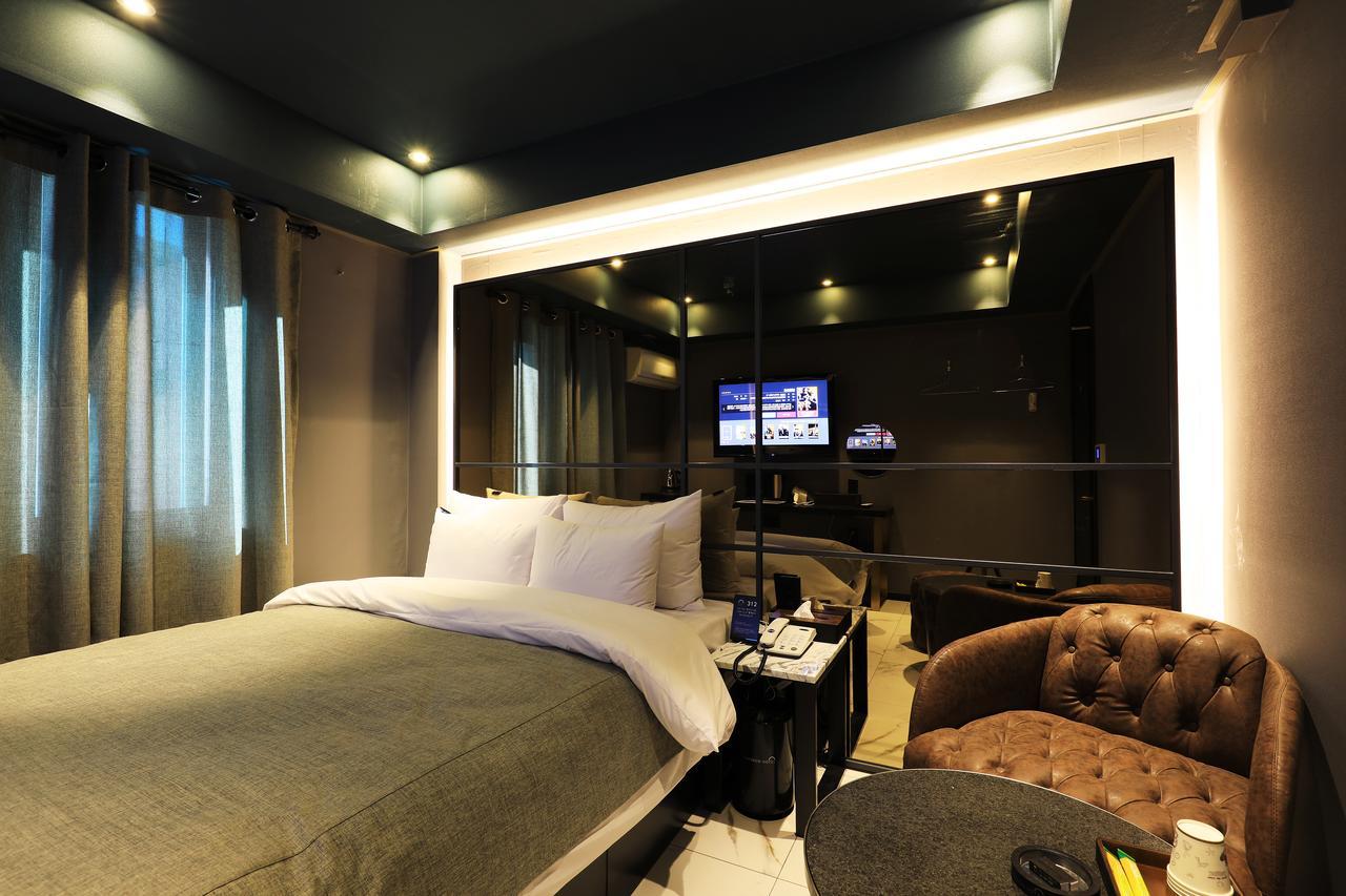 Rainbow Hotel Yongsan Сеул Екстериор снимка
